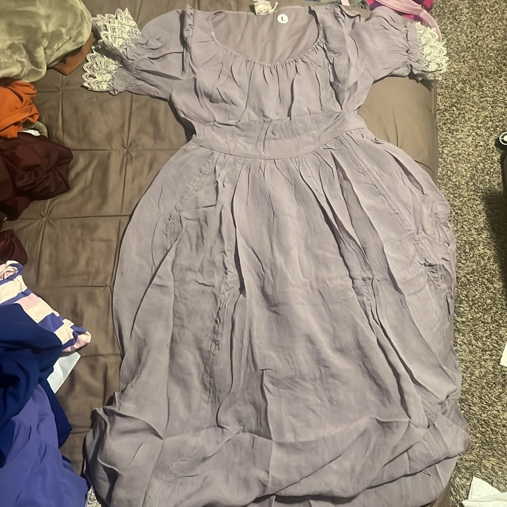 Lilac Vintage-Inspired Maxi Dress with Lace Trim Renaissance Fair Ren Fest - Picture 5 of 6